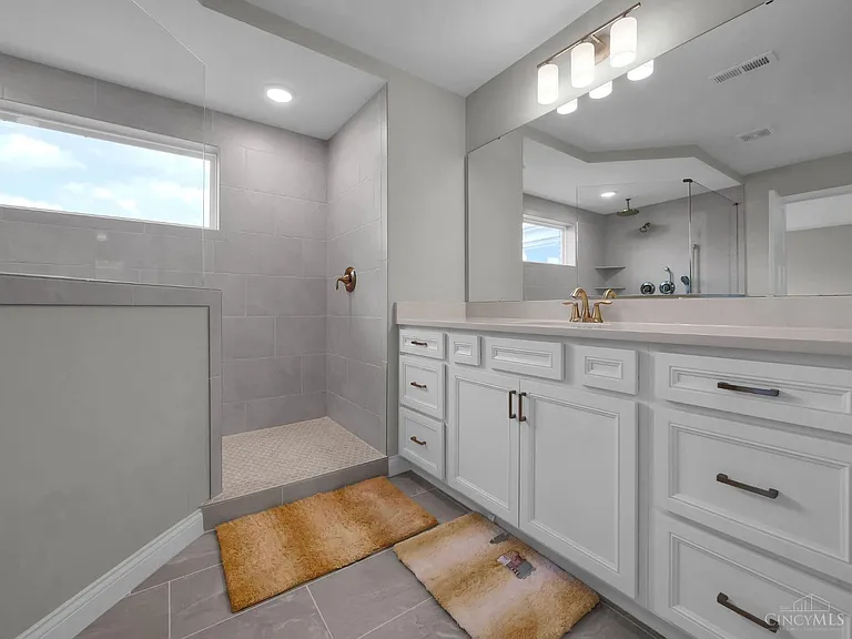 5874 Spinney Ct — Photo 36