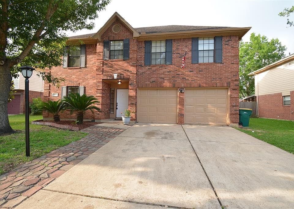 1st image of 4524 Stonebridge Dr