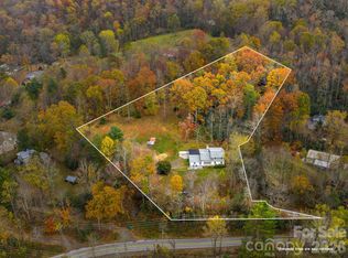 6 Star Berry Ln, Fairview, NC 28730