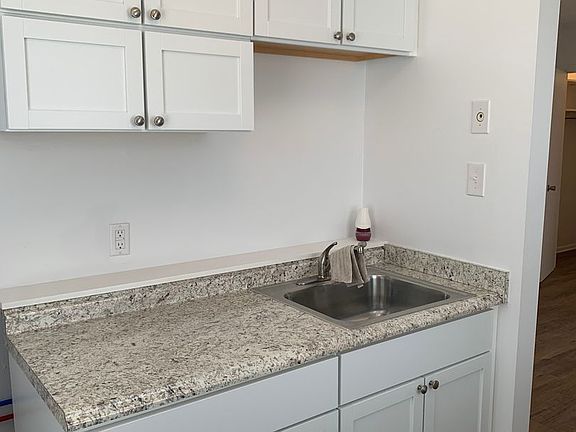 5th image of 105-117 Raspberry St #117A