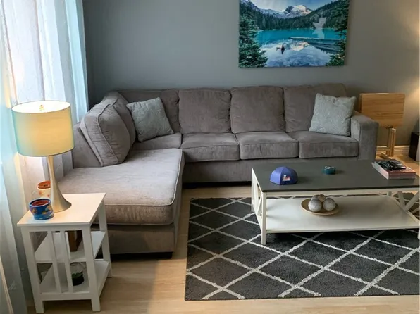 9 Ironwood Ln, Carson, CA 90745