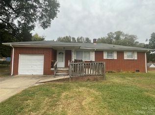 428 Mirror Lake Rd, Salisbury, NC 28146