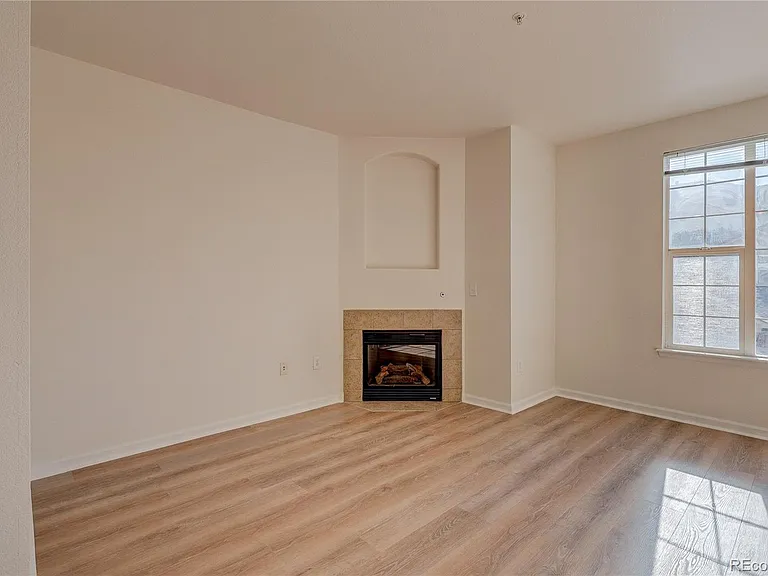 5756 N Genoa Way #12-208 — Photo 4