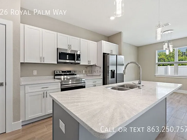 326 Royal Palm Way — Photo 19