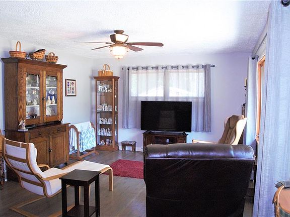 2nd image of 118 Clement Ave