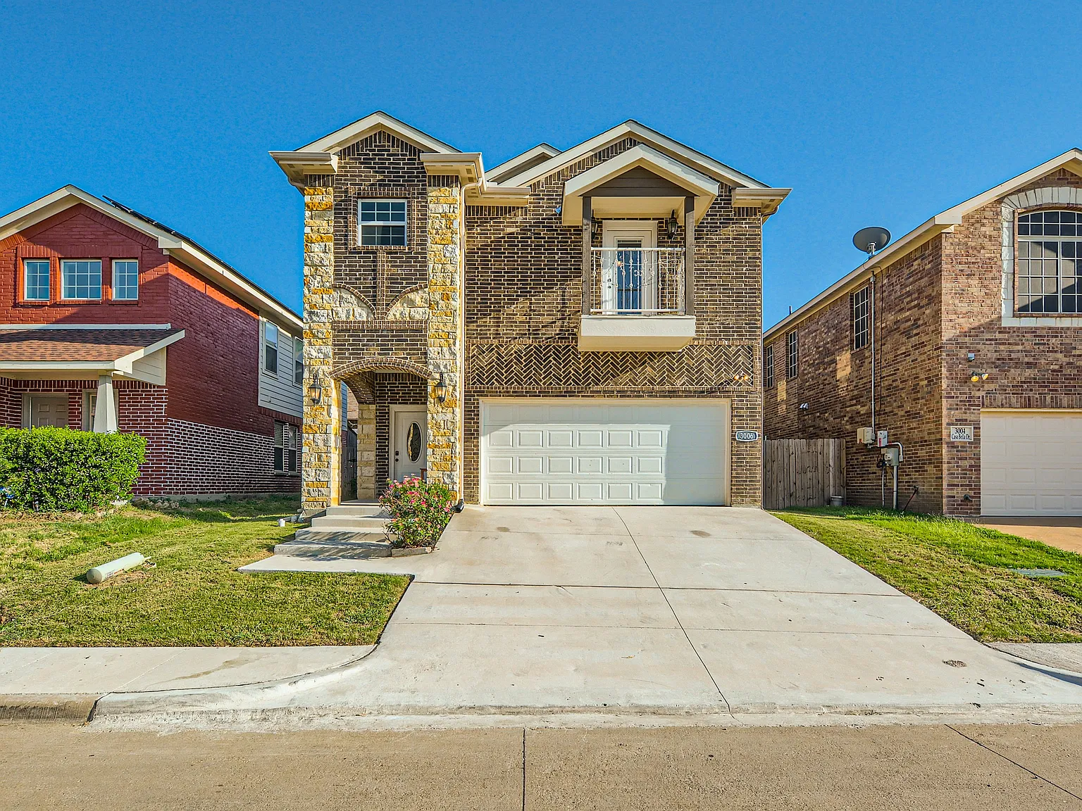 4 bed, 2192 sqft, $5,000 — Photo 1