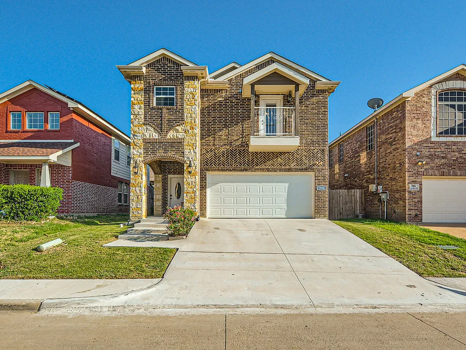 3006 Casa Bella Dr