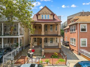 672 E 21st St, Brooklyn, NY 11226