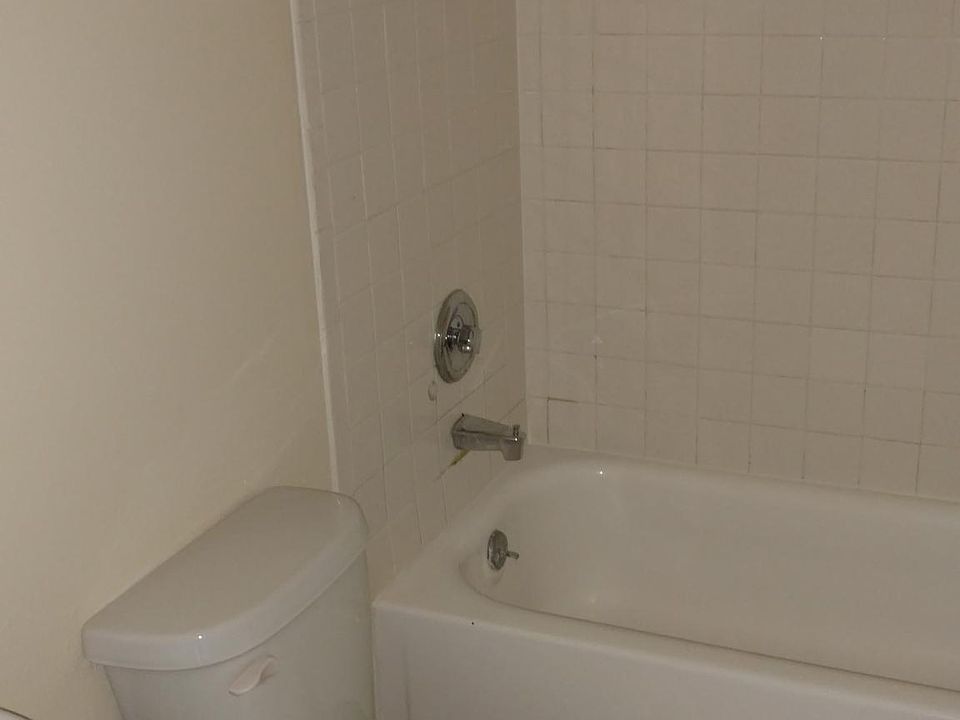2nd image of 1125 Tollview Ave APT 9