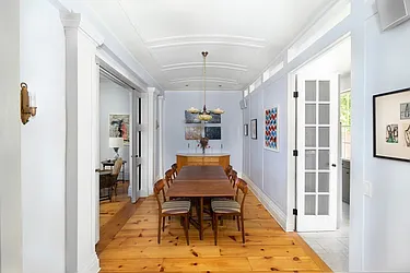 Rented by New York Casas Ltd.