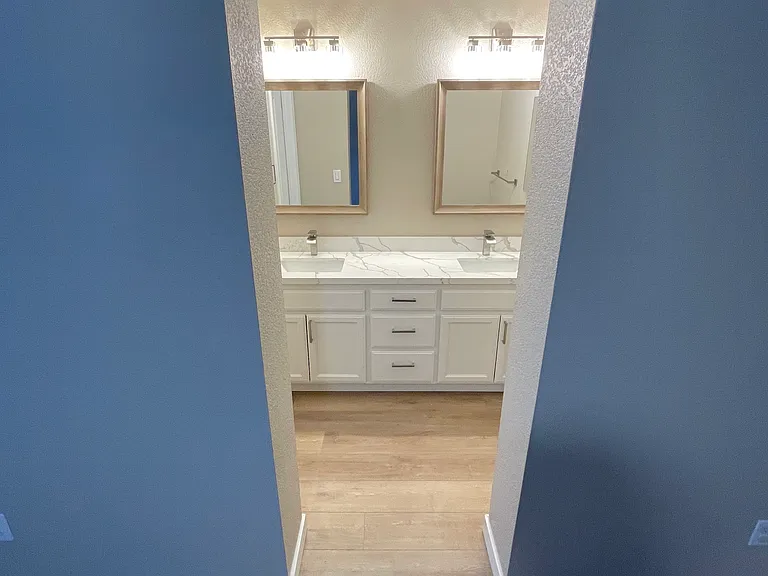 814 Applegate Ct — Photo 15