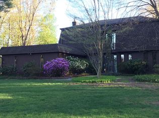 5 Kings Gate Rd, Montebello, NY 10901