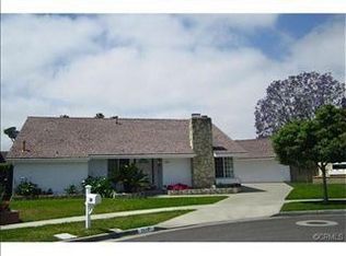 2310 W San Lorenzo Ave, Santa Ana, CA 92704