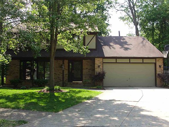 2nd image of 1631 Darien Dr