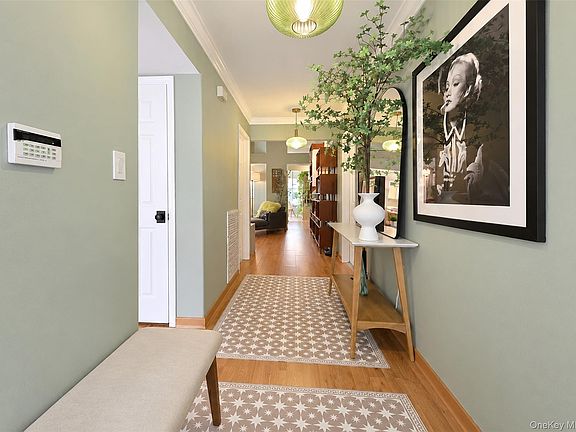 3rd image of 4 Orient Court