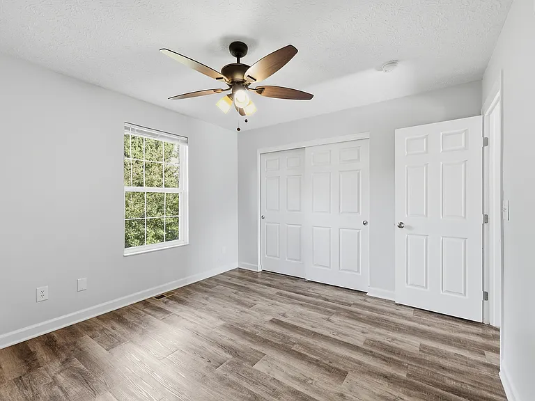 1882 Bennigan Dr — Photo 13