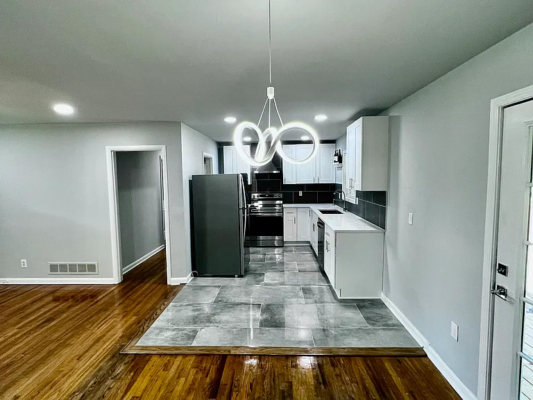3942 Kirksford Dr — Photo 3
