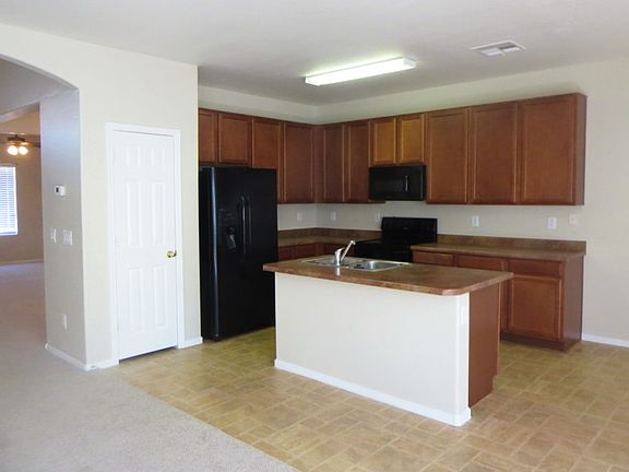 3rd image of 37203 W Giallo Ln