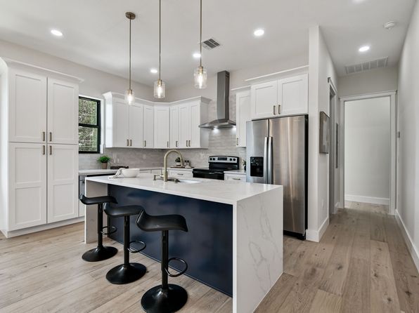 5000 Chancellor St NE #A