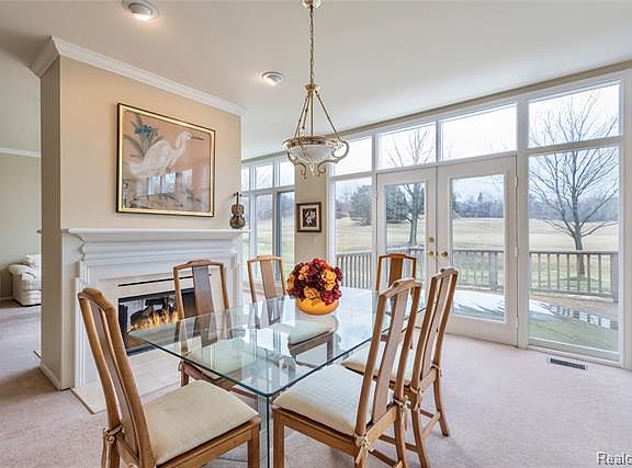5th image of 583 Cambridge Way