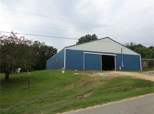 185 Shell Academy Rd, Paris, TN 38242