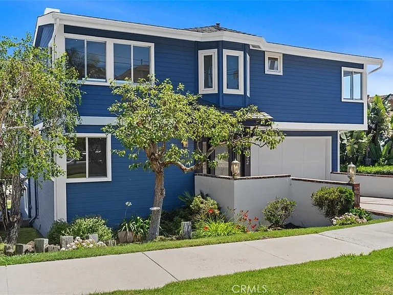 34032 Ruby Lantern St — Photo 1