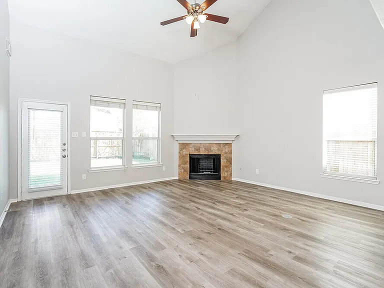 6206 Lovage Ave — Photo 5
