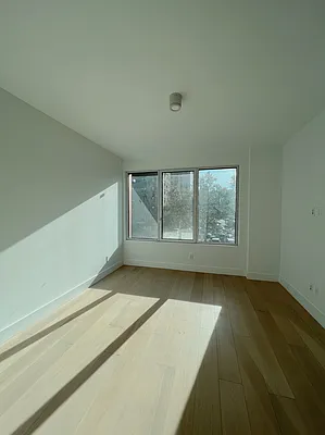 Rented by MaxInvest Real Estate, Inc. | media 41