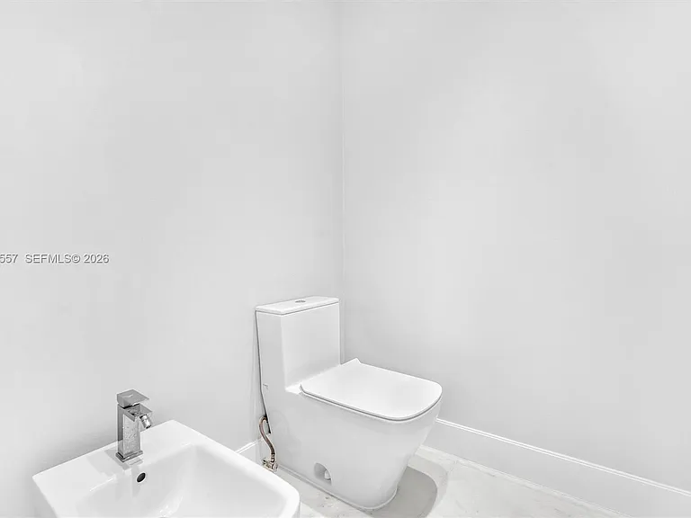 21391 Marina Cove Cir #14-K — Photo 28