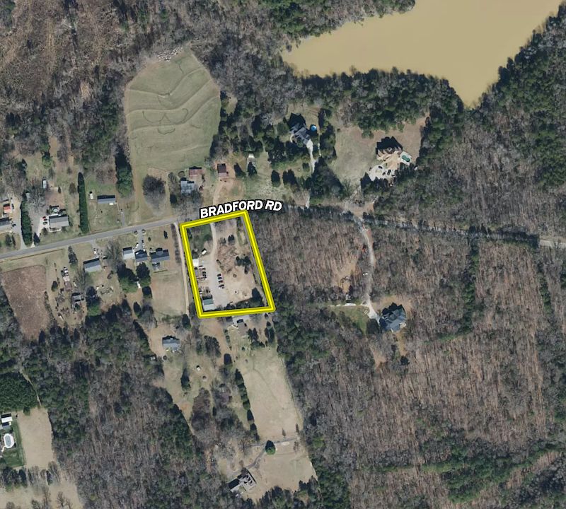 1st image of 8421 Bradford Rd NW