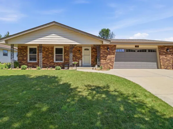 2220 E Hickory DRIVE, Oak Creek, WI 53154