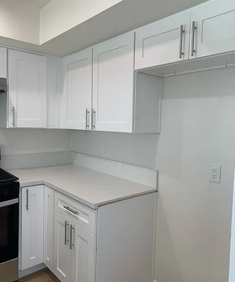 1122 Linden Ave #15 — Photo 4