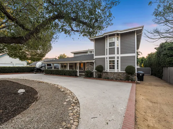 9729 Helen Ave, Sunland, CA 91040