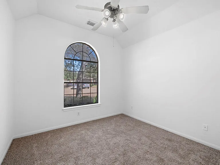 17215 Fernchase Ct — Photo 25