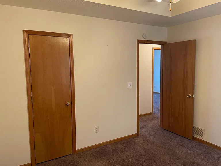 5205 Gasconade Dr — Photo 27