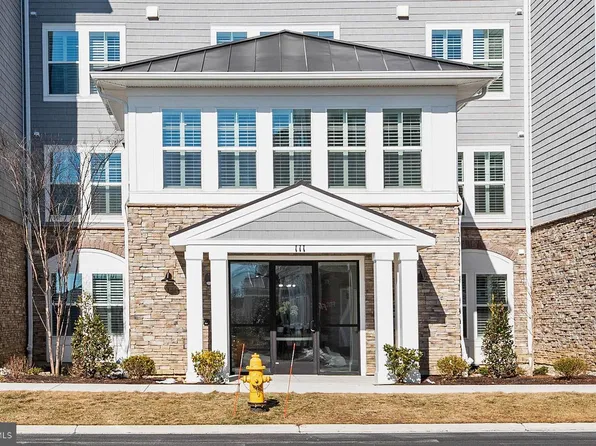 111 Marshgrass Way #22, Chester, MD 21619