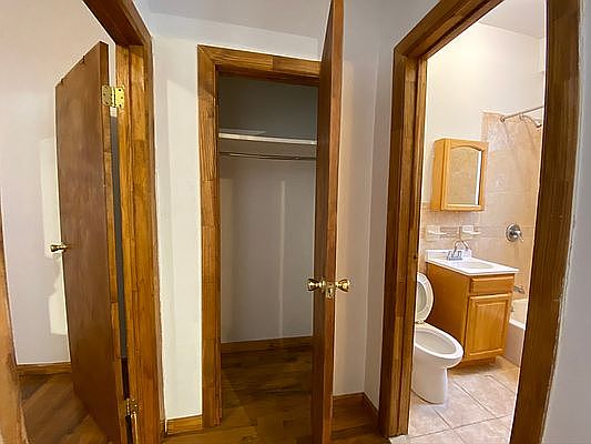 5th image of 278 S 2nd St #4