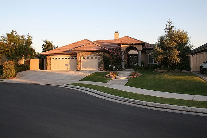 2nd image of 9909 Skiles Dr