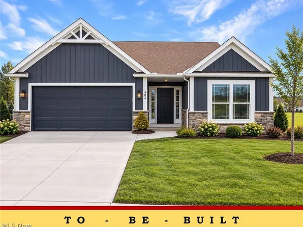 506 Meadow Trl SW, Hartville, OH 44632