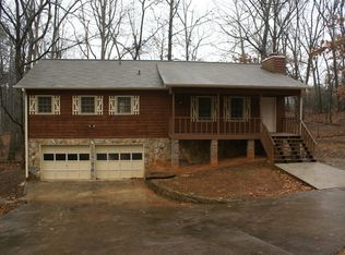 2734 Hillside Dr, Douglasville, GA 30135