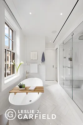 Sold by Leslie J. Garfield | media 11