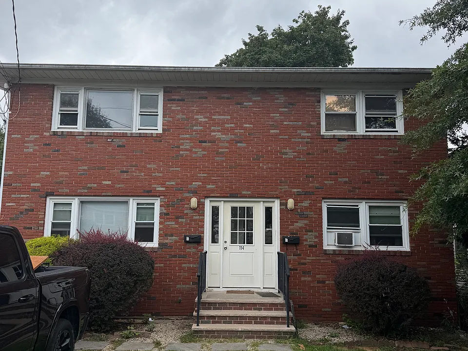 114 Jerome Ave #1A