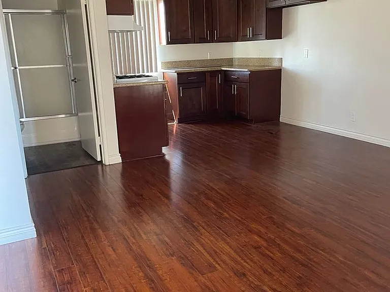 Palmer Apartments — Photo 8