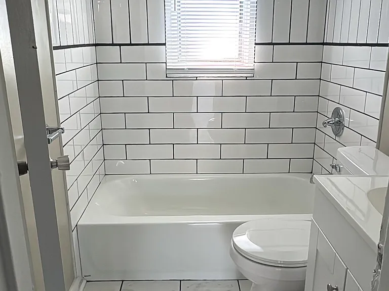 2024 Keltner Cir — Photo 3