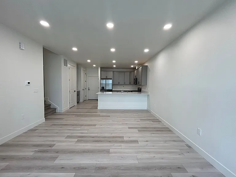 5061 Avon Ave — Photo 3