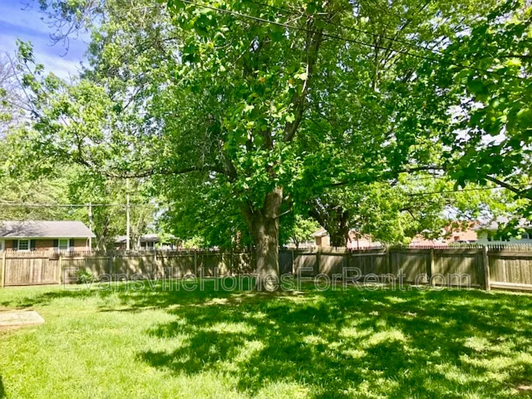 4210 Keck Ave — Photo 15