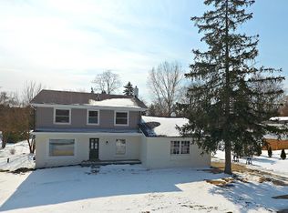 4533 Bantry Dr, West Bloomfield, MI 48322