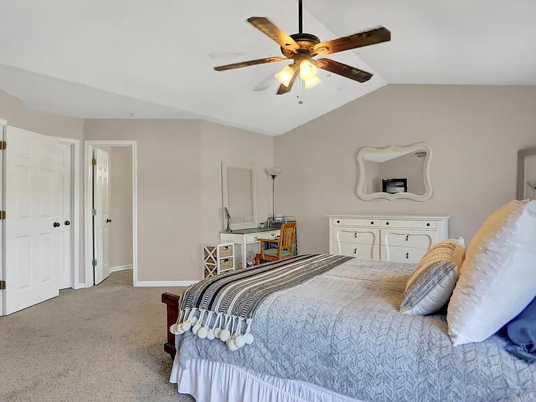 2133 Bristol Dr #3 — Photo 13