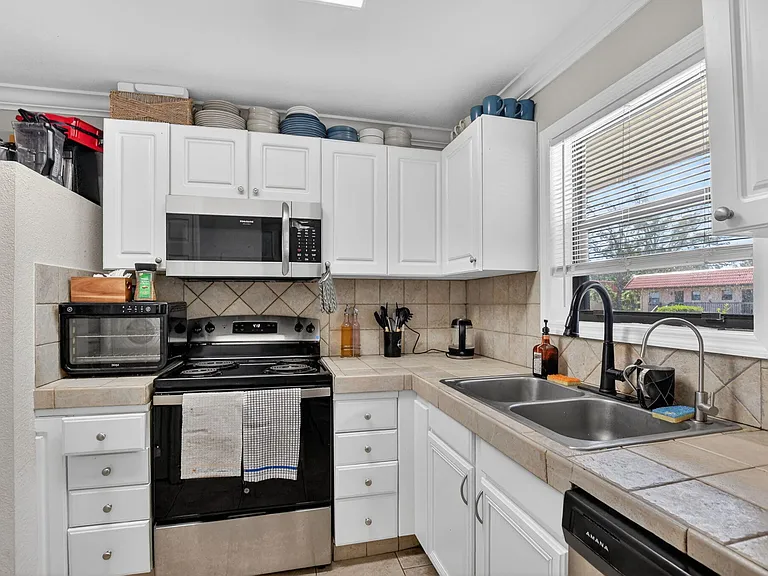 21895 Lake Forest Cir #201 — Photo 5