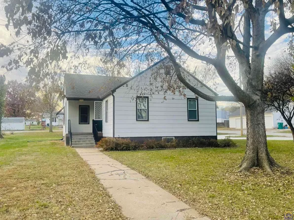 1100 Walnut St, Valley Falls, KS 66088
